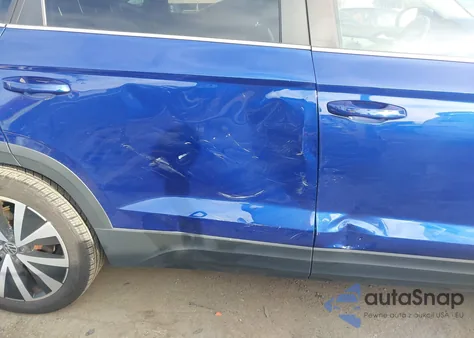 2022 Volkswagen Taos 1.5T Se из США, поврежденный, VIN 3VVRX7B23NM082077